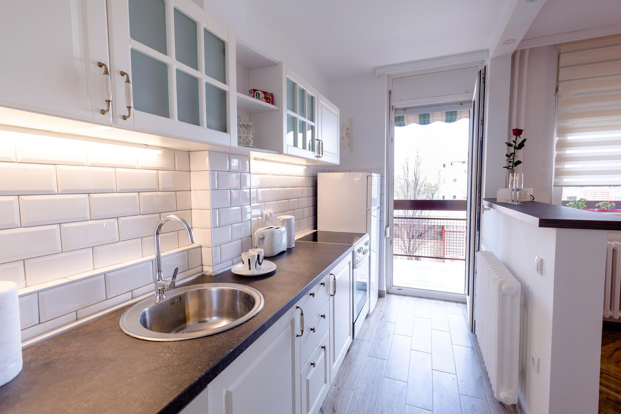 Apartman Arte Novi Sad Exteriör bild